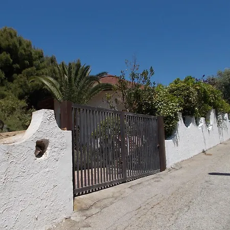 Holiday House Torre Di Manfria Holiday home Gela